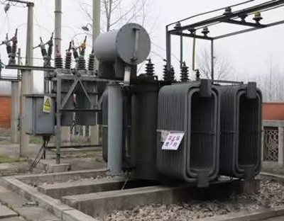 ��ѹ��������ʯ������Ӧ�� 5-8cm��8-10cm��Ȼ����ʯ���ڳ��б��վ